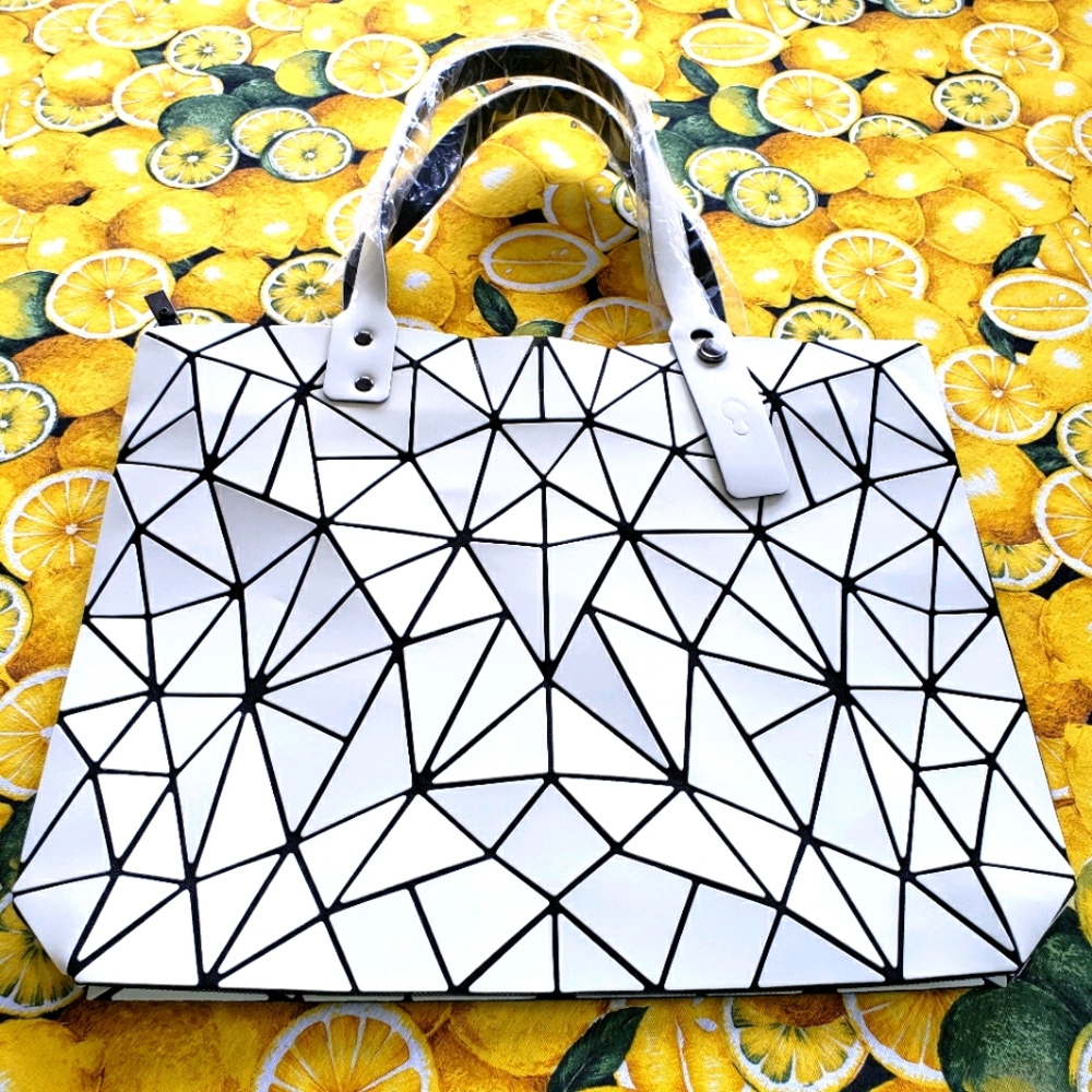 Geometric bag